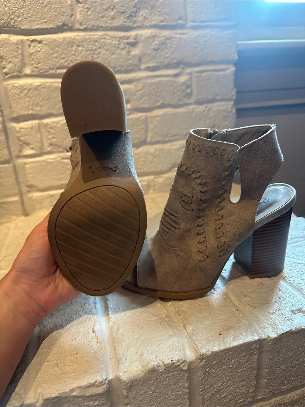 Qupid chic taupe